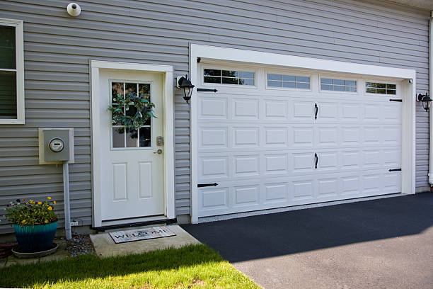24/7 Emergency Garage Door experts in Rouse, CA